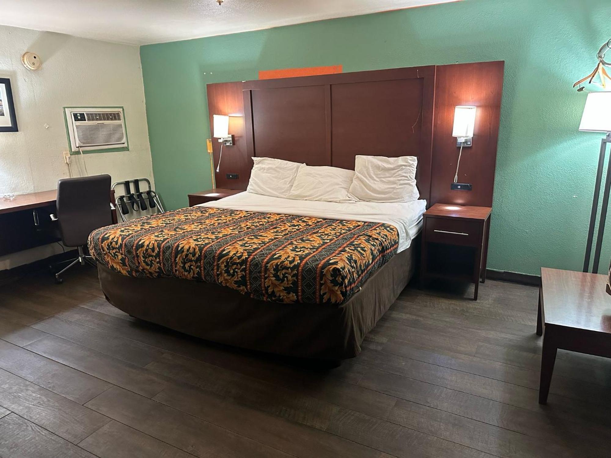 Hillcrest Motel By Oyo Aurora Near Lawrenceburg 외부 사진