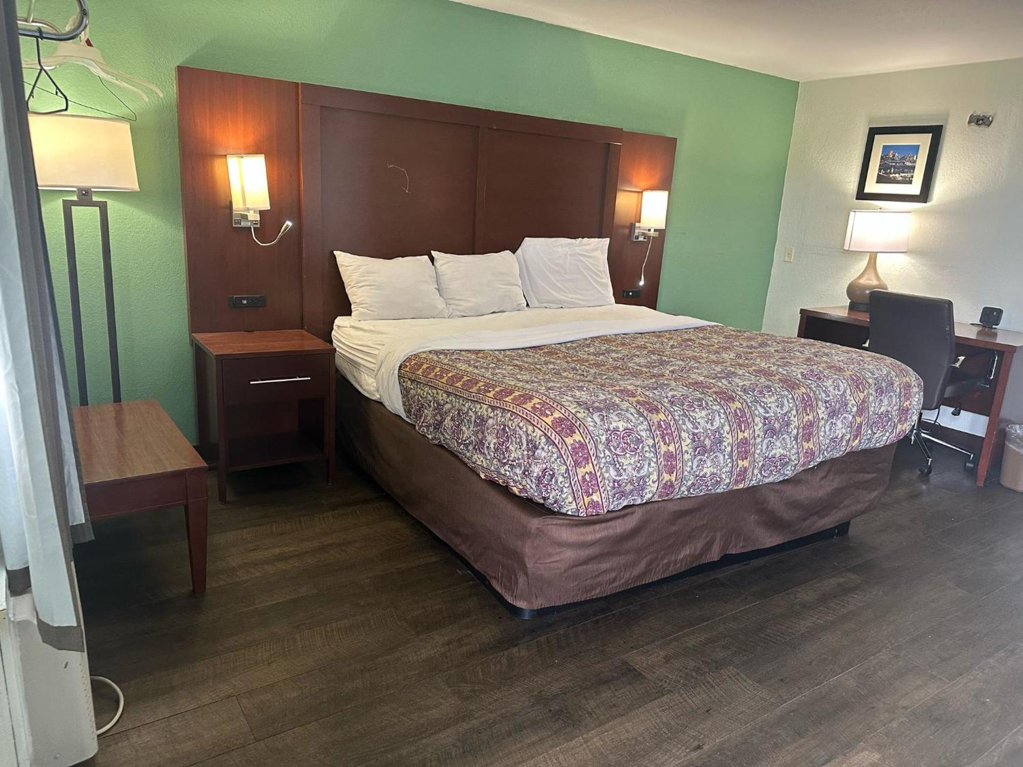 Hillcrest Motel By Oyo Aurora Near Lawrenceburg 외부 사진
