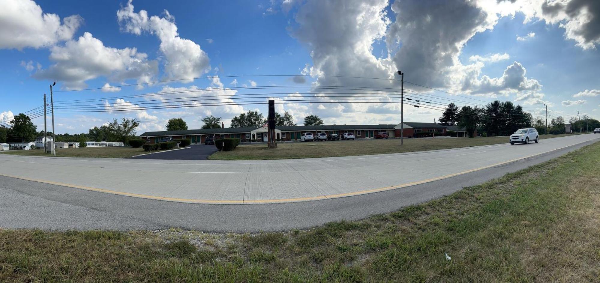 Hillcrest Motel By Oyo Aurora Near Lawrenceburg 외부 사진
